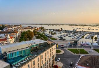 Hotel Faro & Beach Club allows 18 year olds to book a room