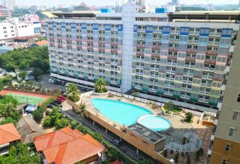 Star Apartemen Margonda Residence 2 has Balcony rooms