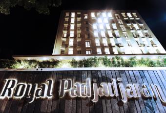 Royal Padjadjaran Hotel has Balcony rooms