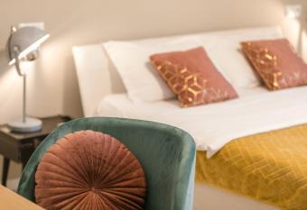 Aparthotel ARIA Prestige Boutique allows 18 year olds to book a room