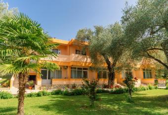 Apartments Aura has Balcony rooms