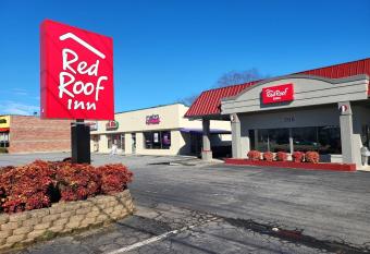 Red Roof Inn Lenoir allows 18 year olds to book a room