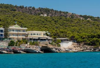 Panorama Hotel has Balcony rooms