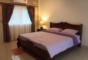 Baan Suan Nam Resort has Balcony rooms