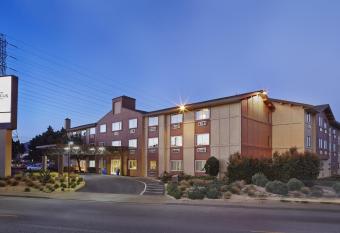 Hotel Focus SFO allows 18 year olds to book a room