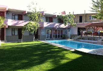 Sunrise Aya Hotel has Balcony rooms