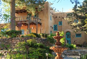 Inn of the Turquoise Bear allows 18 year olds to book a room