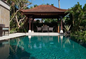 Villa Sundara has Balcony rooms