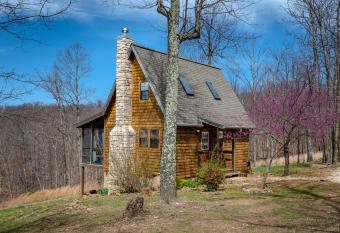 Still Point Cabin allows 18 year olds to book a room