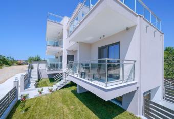 Eridon Suites has Balcony rooms