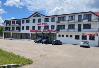 Hostel Restaurant Ciuperca has Balcony rooms