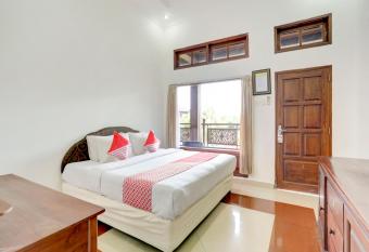 OYO 3261 Hotel Ratu allows 18 year olds to book a room