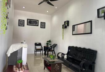 Abg Long Fadhil Homestay has Balcony rooms