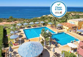 Hotel Baia Cristal Beach & Spa Resort has Balcony rooms
