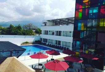 Hotel Karmel allows 18 year olds to book a room