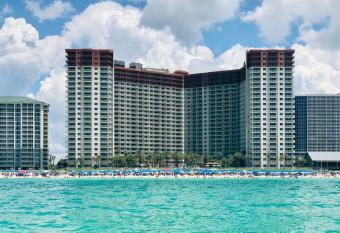 Shores of Panama Condo With Same Level Parking has rooms with a private hot tub