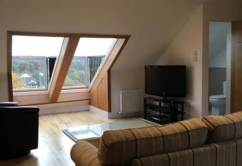 West Highland Way Rooms ED30002F has Balcony rooms