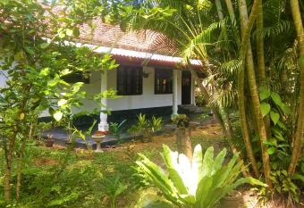 Fairview Guest has Smoking rooms