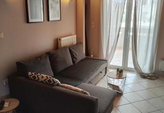 Vravrona Artemis Home & Transfer Airport has Balcony rooms