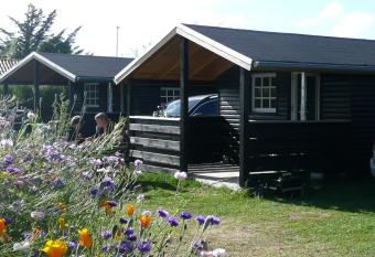 L  nstrup Camping Cottages & Rooms allows 18 year olds to book a room