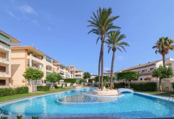 Beach Apartment Torrevieja La Mata, Alicante Parque Mar 1 has Balcony rooms