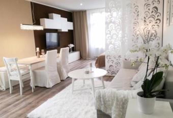 Partyz  nsk   n  m  st   3 allows 18 year olds to book a room