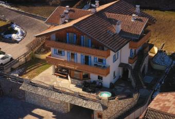 BB le Fontanelle has Balcony rooms