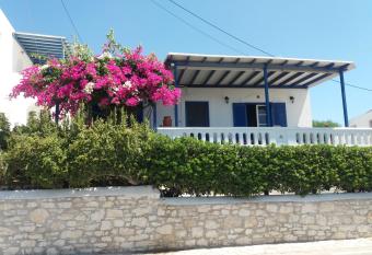 Cycladic House in Paros has Balcony rooms