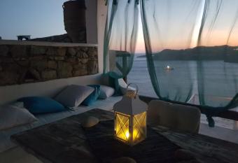 Mykonos studio with sea view allows 18 year olds to book a room