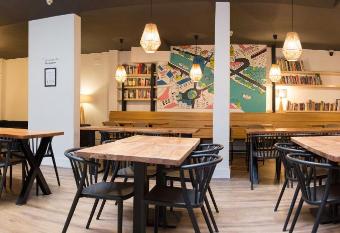 La Central Sevilla allows 18 year olds to book a room