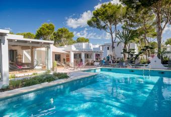 Casbah Formentera Hotel & Restaurant has Balcony rooms