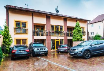 Hotel City has Balcony rooms