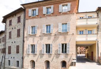 Interamnia Boutique Hotel has Balcony rooms