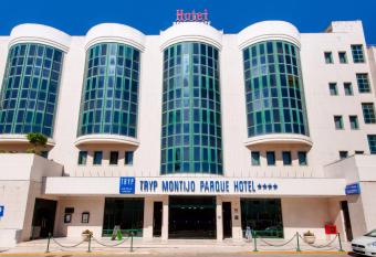 TRYP by Wyndham Montijo Parque Hotel allows 18 year olds to book a room