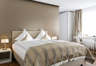 Hotel Uzwil has Balcony rooms