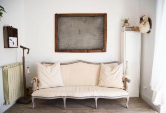 The Sea House allows 18 year olds to book a room