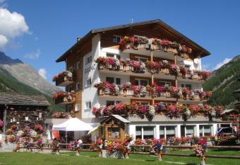 B&B Haus Granit Saas Grund has Balcony rooms