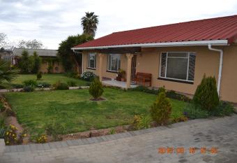 Heloise Home Stay has Balcony rooms