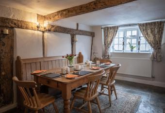 Old Beams Bed & Breakfast allows 18 year olds to book a room
