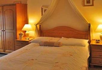 The Harbour Inn B&B Larne allows 18 year olds to book a room