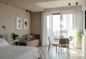 Il Cortile Suites has Balcony rooms