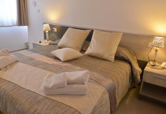 Residenza Al Castello has Balcony rooms