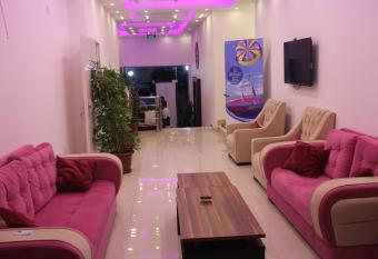 Weekend Hotel has rooms with a private hot tub