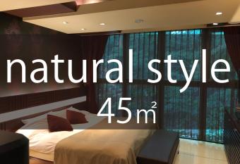 Hotel Gendairakuen Isehara allows 18 year olds to book a room