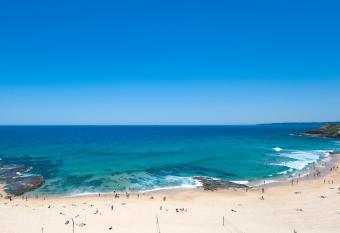 Noah s On the Beach allows 18 year olds to book a room