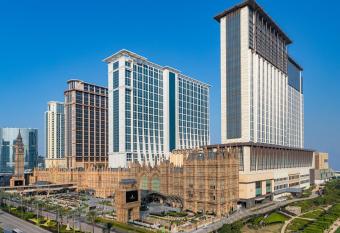 Sheraton Grand Macao has Balcony rooms