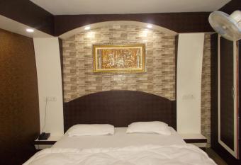 A-one Stay Near Picture Palace has Balcony rooms