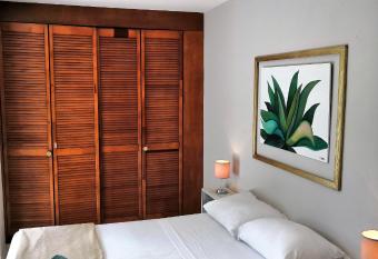 Apartment & Studio 28 has Balcony rooms