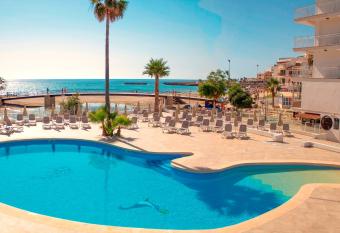 Apartamentos Playa Moreia has Balcony rooms