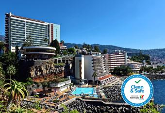 Pestana Carlton Madeira Ocean Resort Hotel allows 18 year olds to book a room